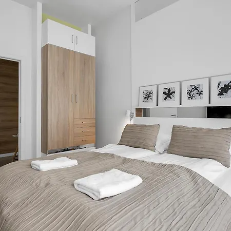 Apartment 3br Center - Mountain View & Free Parking *